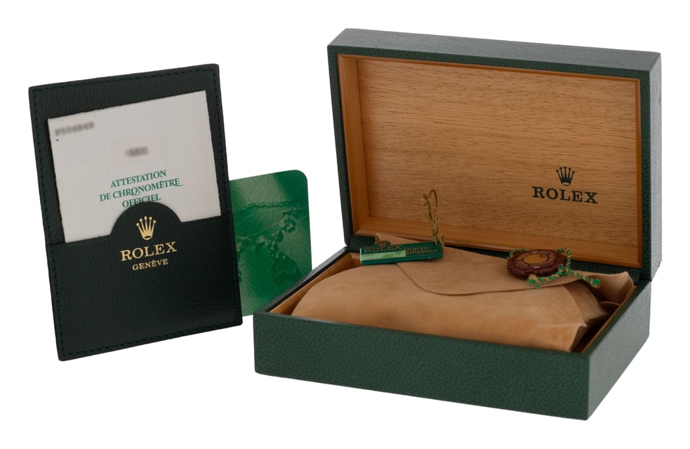 Rolex Oyster Perpetual Date 15200 Image 4